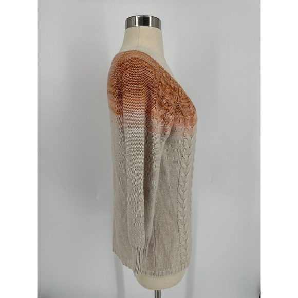 The Limites Ombre Knit Pullover Sweater - Picture 3 of 10